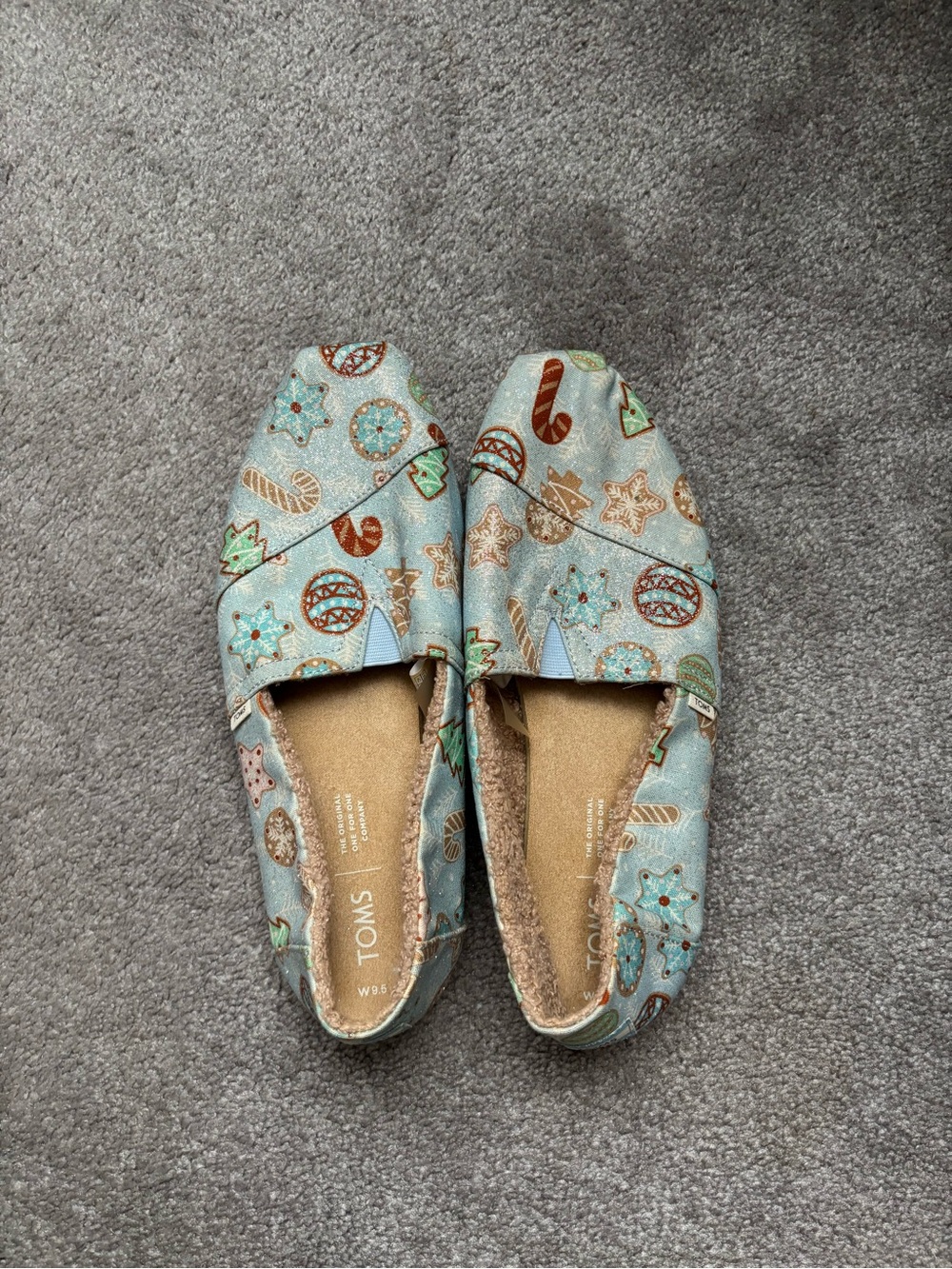 TOMS Light Blue Holiday Cookie Pattern Slip-Ons